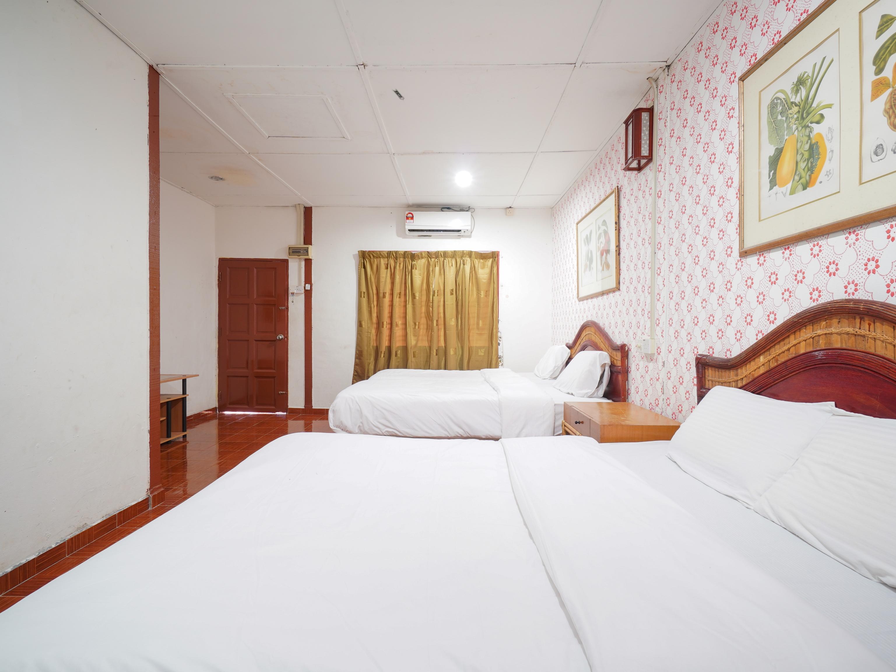 Oyo 89646 Panvill Resort Кампунг Телук Нипа Екстериор снимка